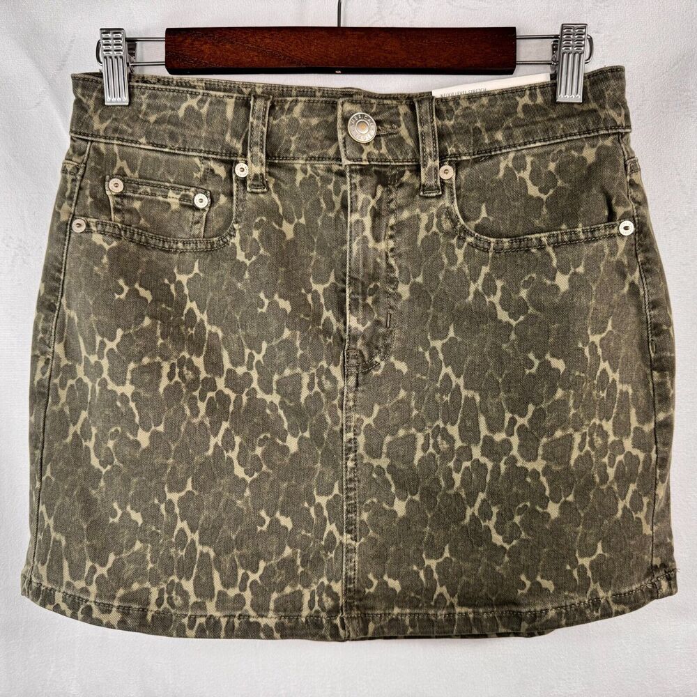 American Eagle Next Level Ladies Mini Skirt Sz 4 Stretch Camouflage Hi Rise - Picture 1 of 13